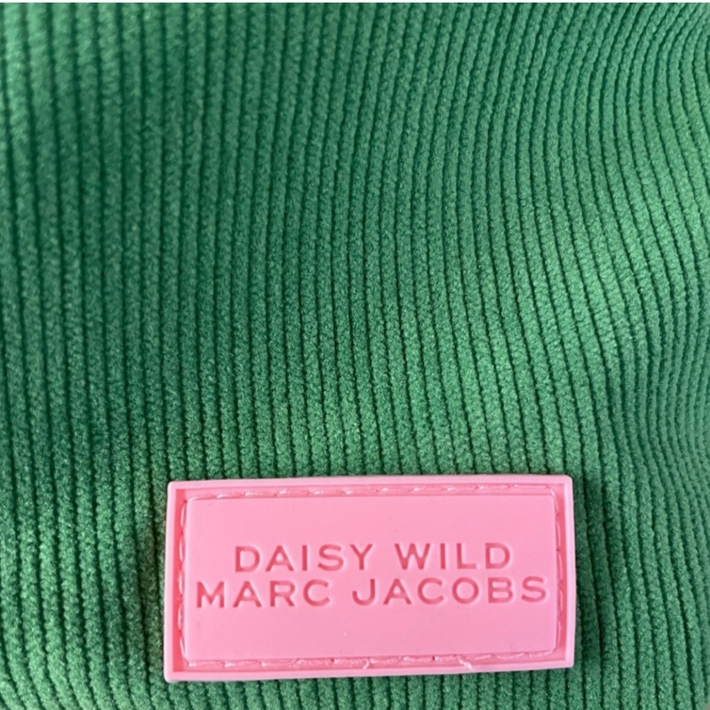 Marc Jacobs Daisy Corduroy Pouch NWT - Picture 3 of 7
